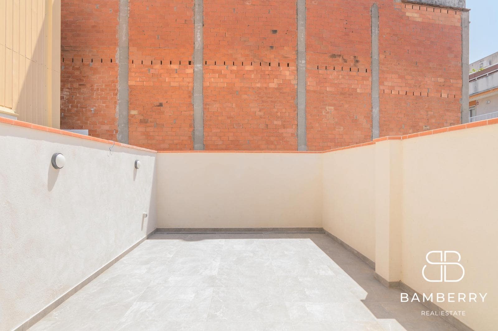 3 sypialnia Penthouse na sprzedaż w Sant Boi de Llobregat - 435 000 € (Ref: 10047401)