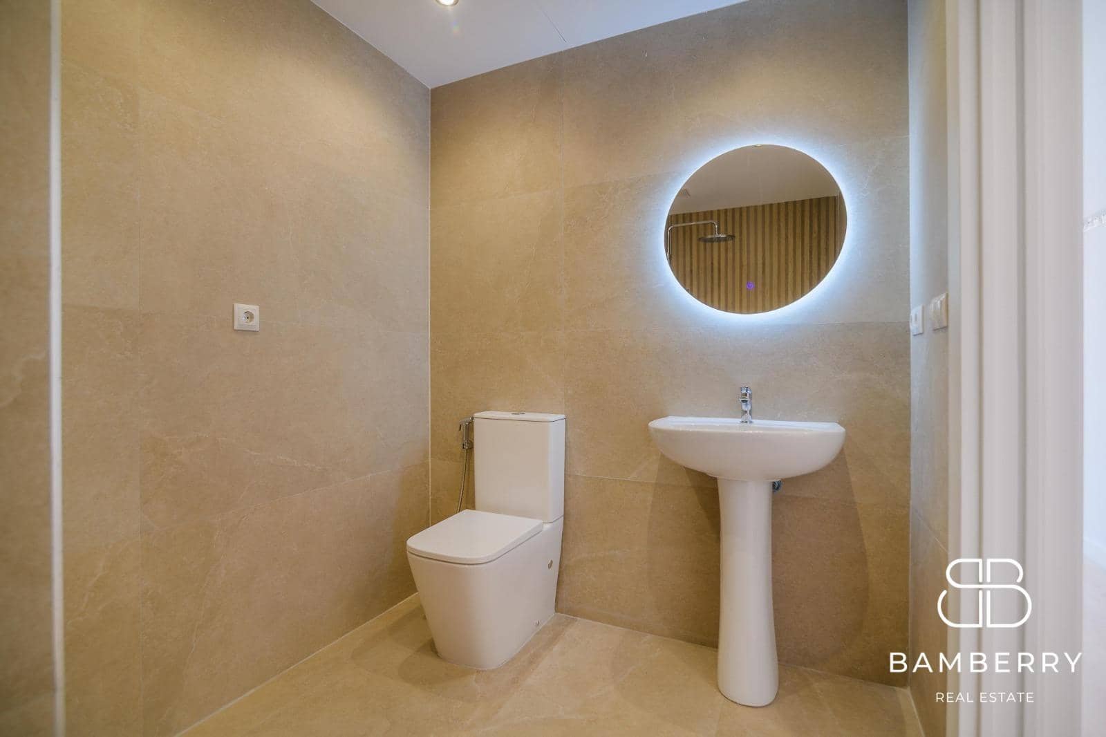 3 sypialnia Penthouse na sprzedaż w Sant Boi de Llobregat - 435 000 € (Ref: 10047401)