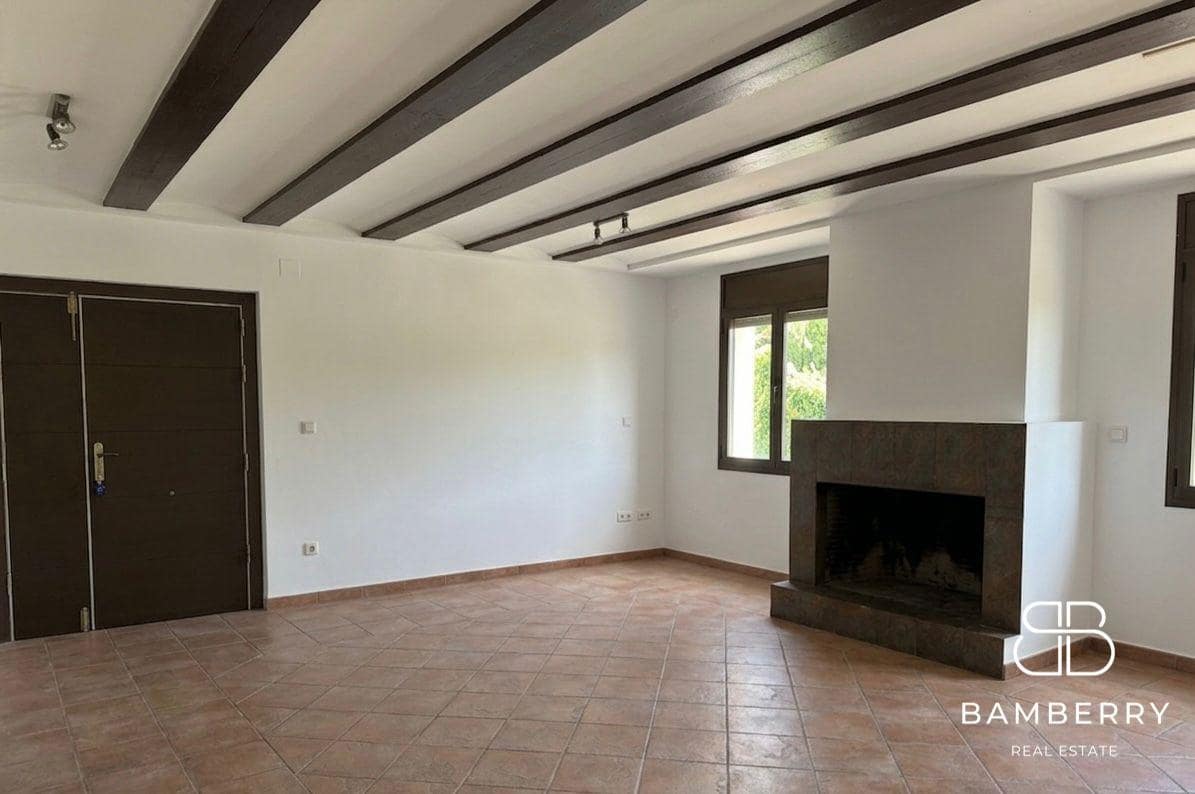 6 Zimmer Villa zu verkaufen in Castelldefels - 669.000 € (Ref: 10047403)