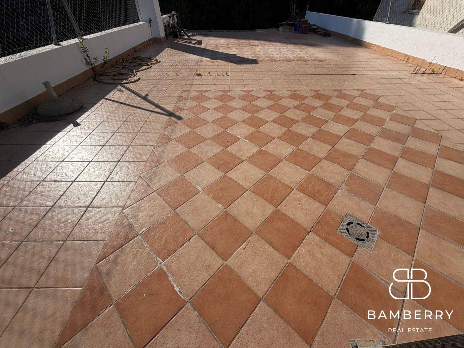 6 Zimmer Villa zu verkaufen in Castelldefels - 669.000 € (Ref: 10047403)