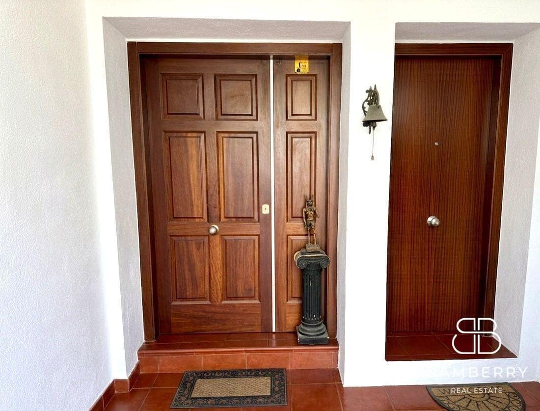 6 bedroom Villa for sale in Castelldefels - € 669,000 (Ref: 10047403)