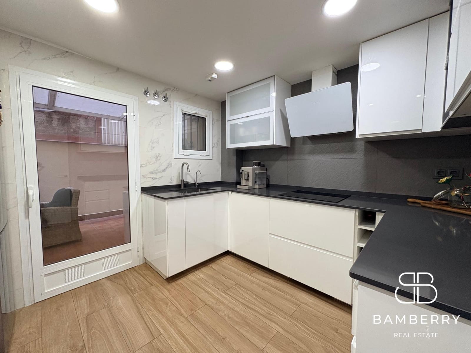 3 bedroom Flat for sale in Sant Joan Despi - € 499,900 (Ref: 10109764)