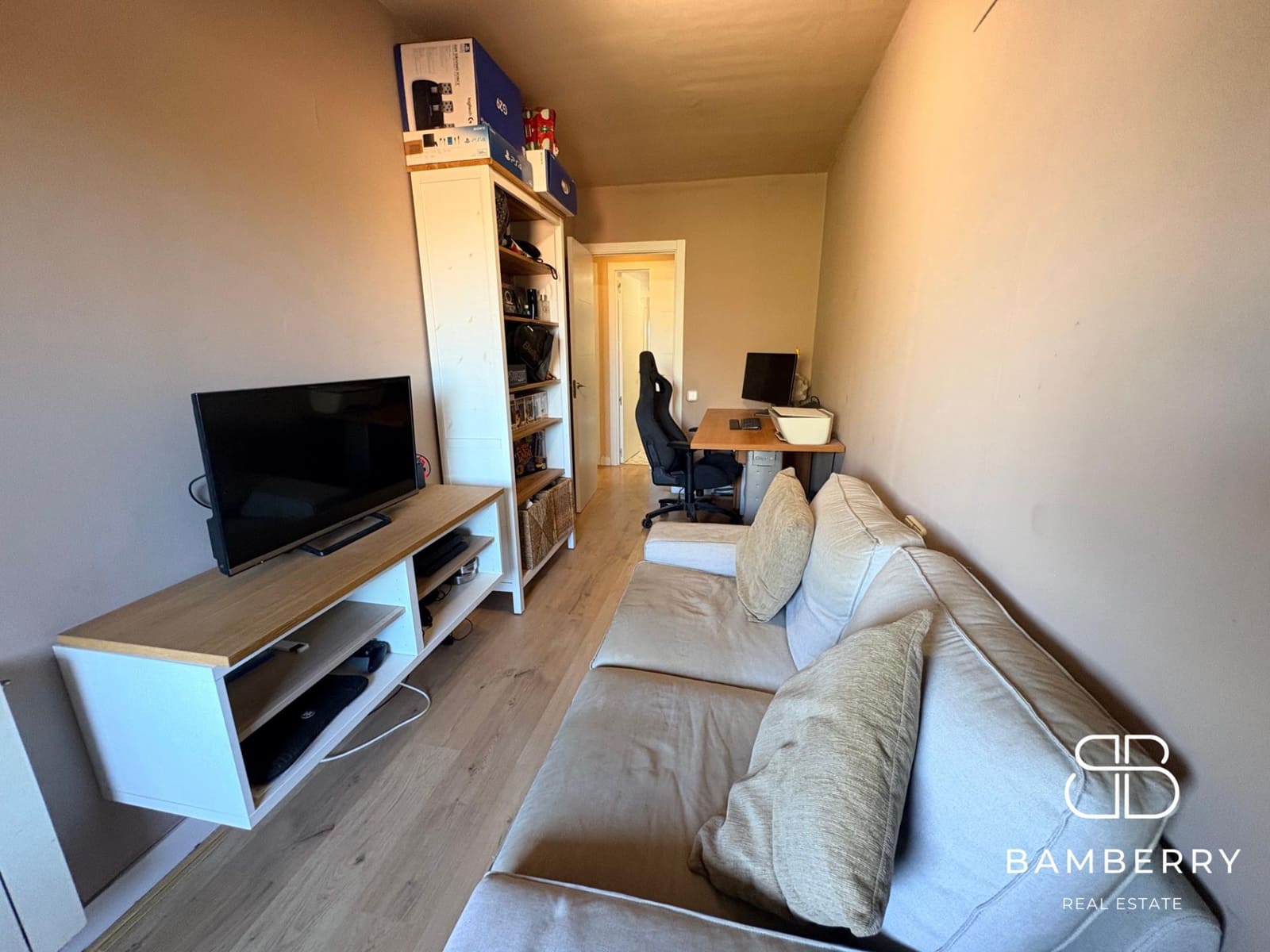 3 bedroom Flat for sale in Sant Joan Despi - € 499,900 (Ref: 10109764)