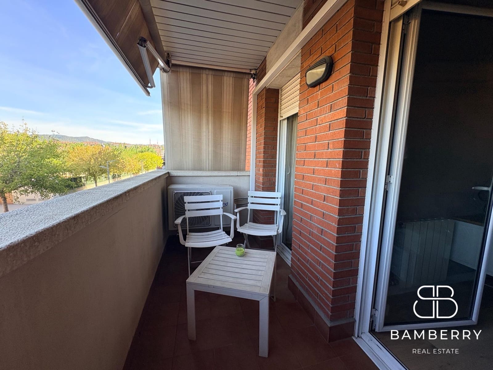 3 bedroom Flat for sale in Sant Joan Despi - € 499,900 (Ref: 10109764)