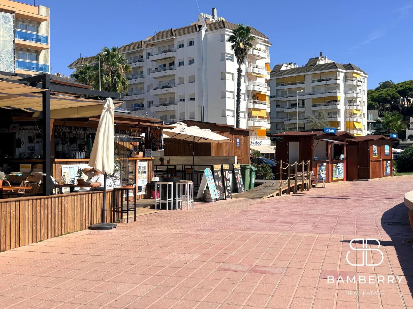 1 bedroom Flat for sale in Lloret de Mar with pool - € 147,000 (Ref: 10115940)