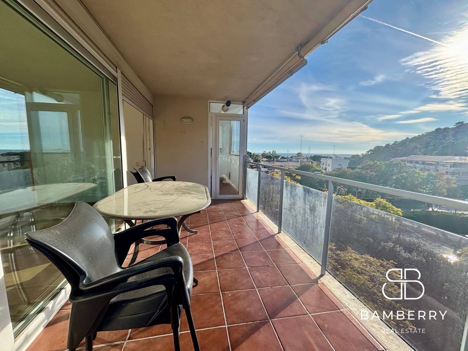 3 bedroom Flat for sale in Castelldefels with garage - € 520,000 (Ref: 9181514)