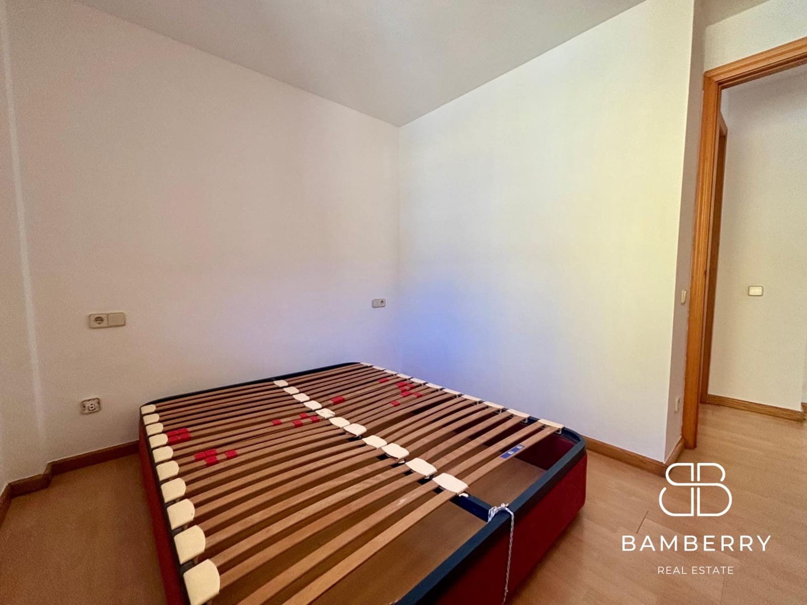 3 bedroom Flat for sale in Castelldefels with garage - € 520,000 (Ref: 9181514)