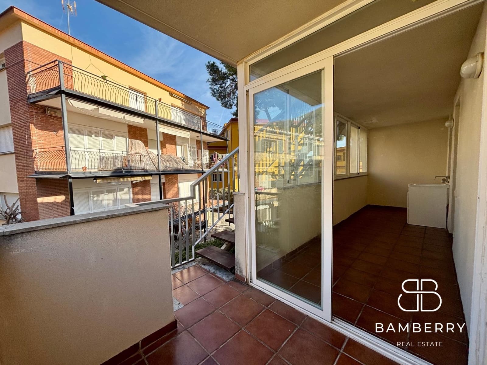3 bedroom Flat for sale in Castelldefels with garage - € 520,000 (Ref: 9181514)