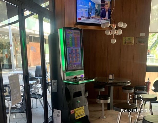 Commercial for sale in Mollet del Vallès - € 420,000 (Ref: 9181515)