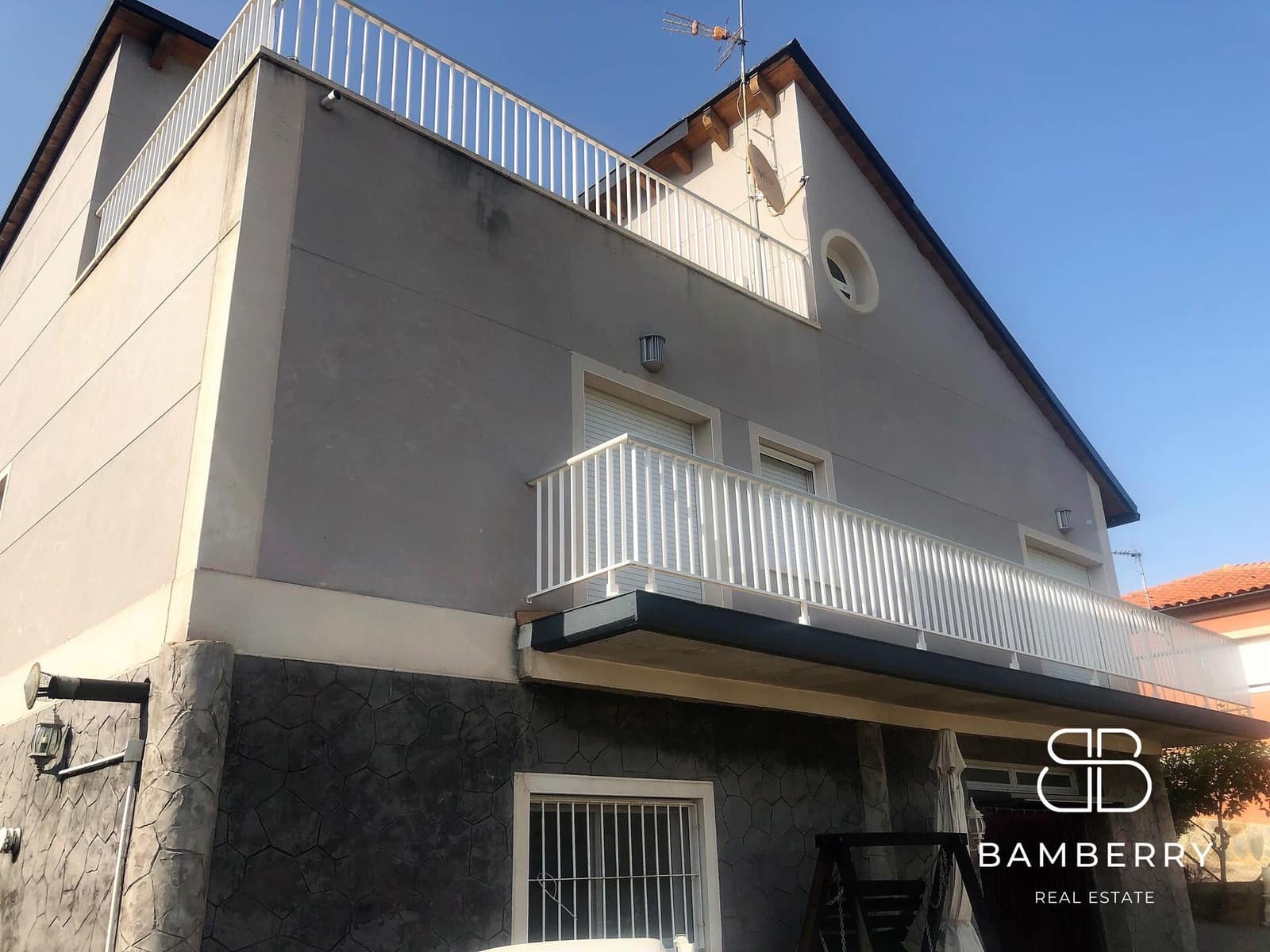 4 soveværelse Villa til salg i Aiguamurcia med garage - € 359.000 (Ref: 9181517)