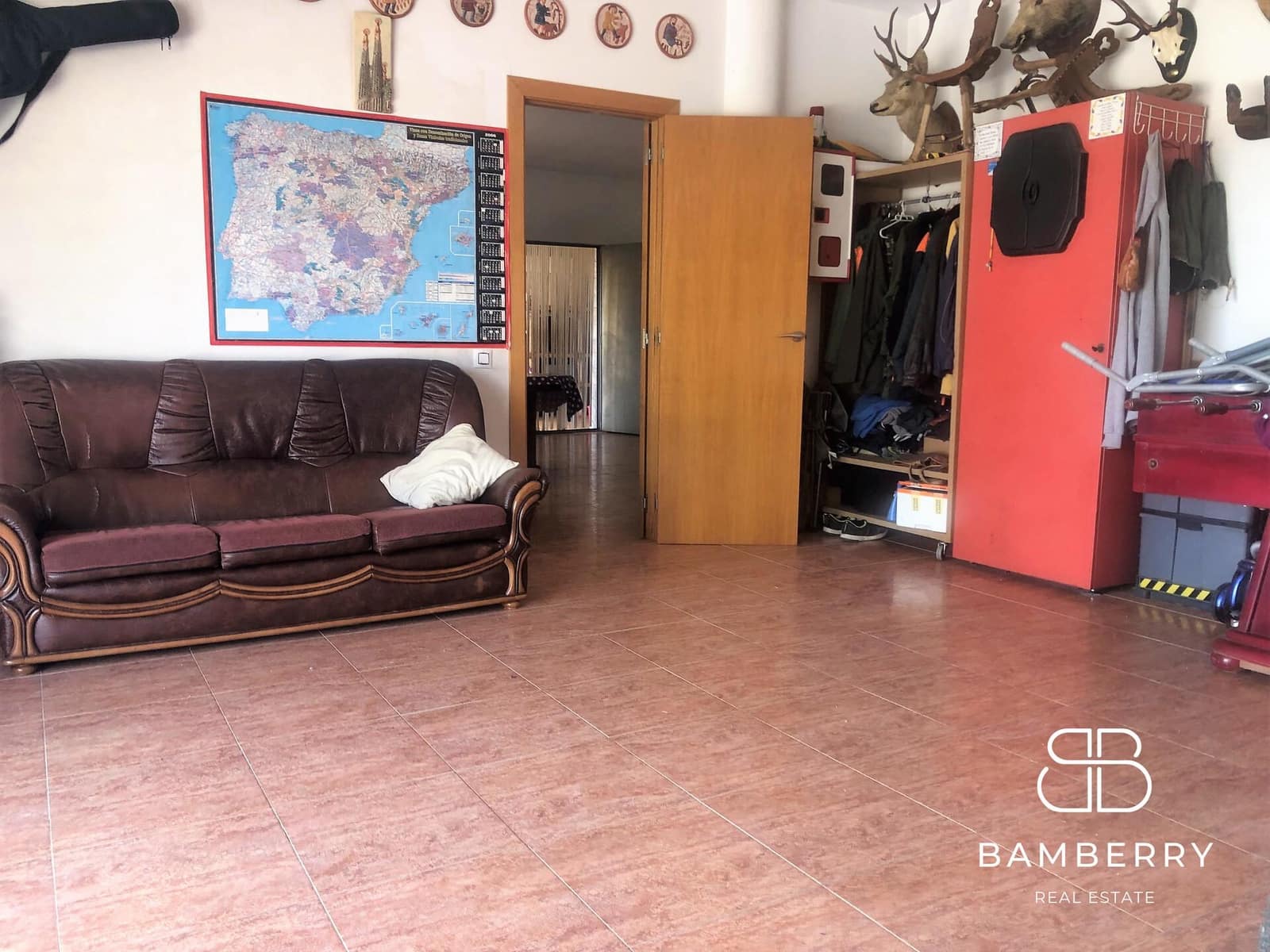 4 soveværelse Villa til salg i Aiguamurcia med garage - € 359.000 (Ref: 9181517)