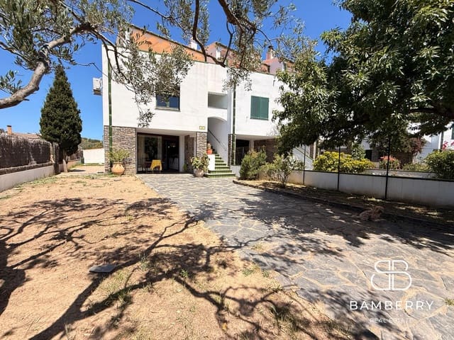 Adosado de 5 habitaciones en Cadaqués en venta con garaje - 929.000 € (Ref: 9181518)