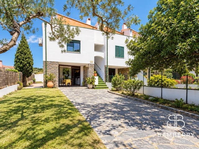 5 slaapkamer Rijtjeshuis te koop in Cadaqués met garage - € 925.000 (Ref: 9181518)