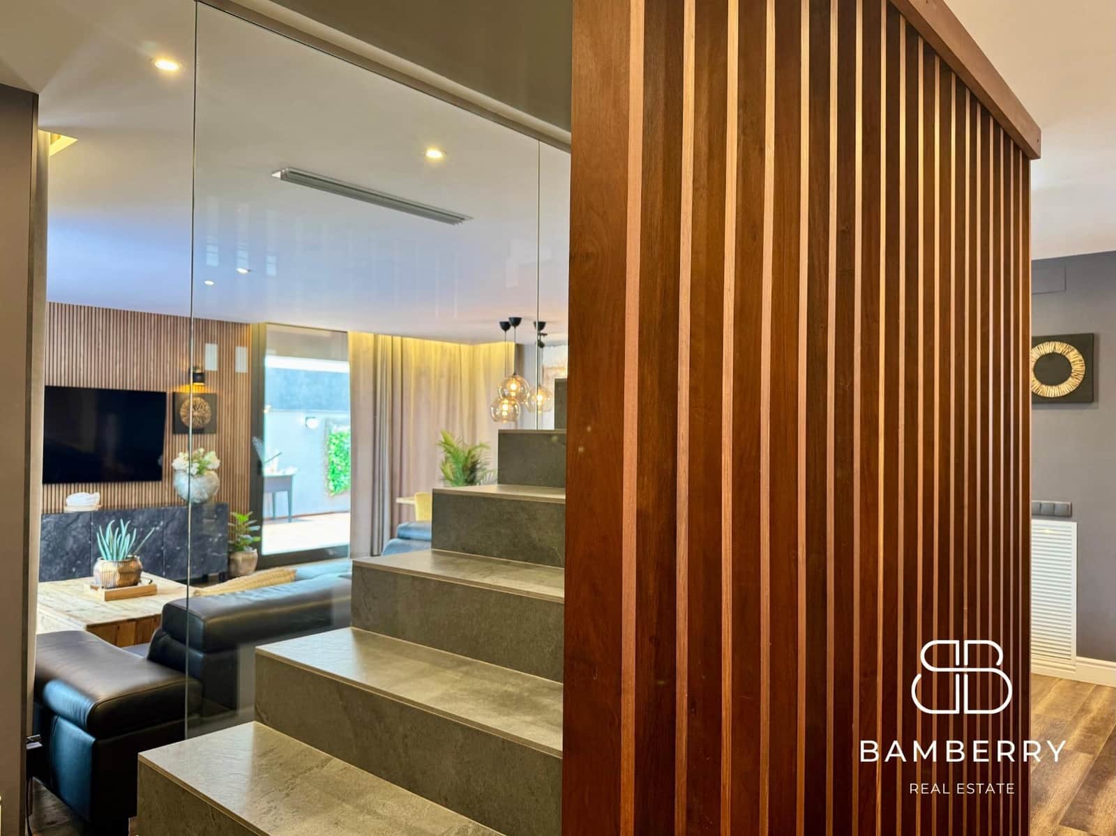 5 bedroom Villa for sale in Castelldefels with garage - € 1,890,000 (Ref: 9181523)