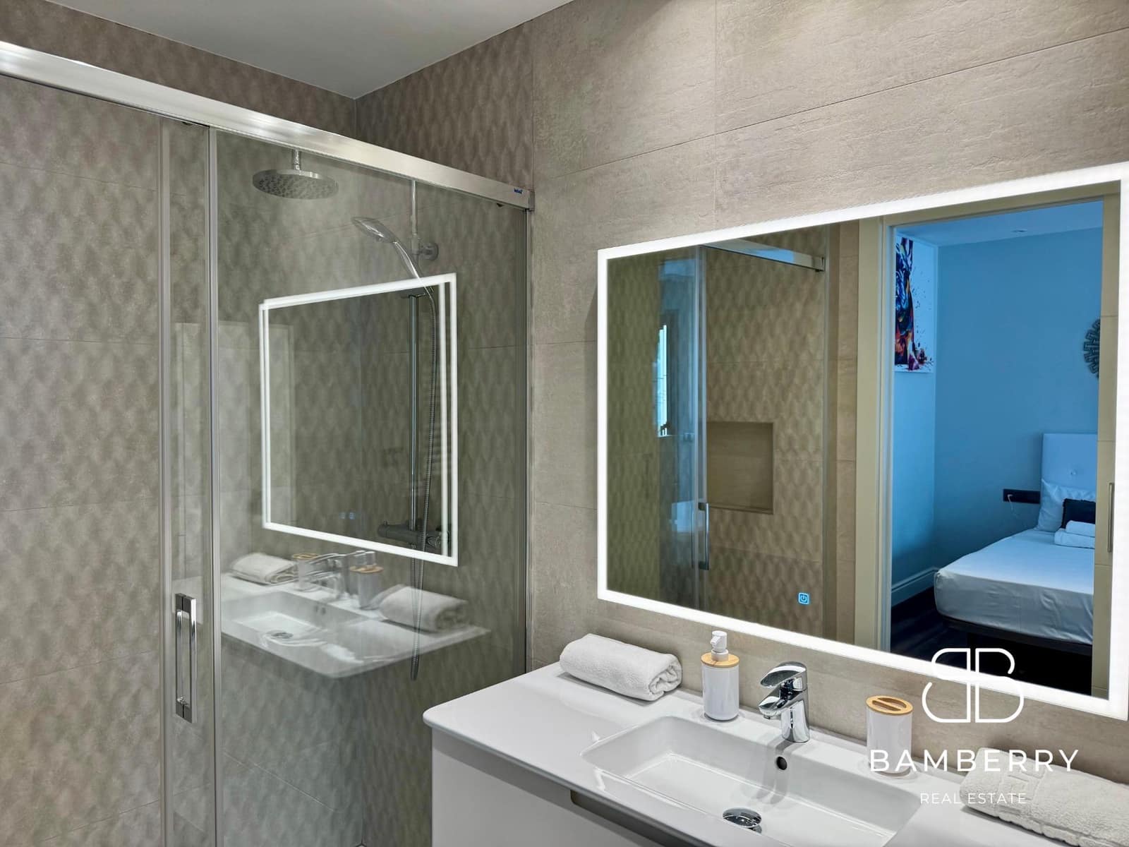 5 bedroom Villa for sale in Castelldefels with garage - € 1,890,000 (Ref: 9181523)