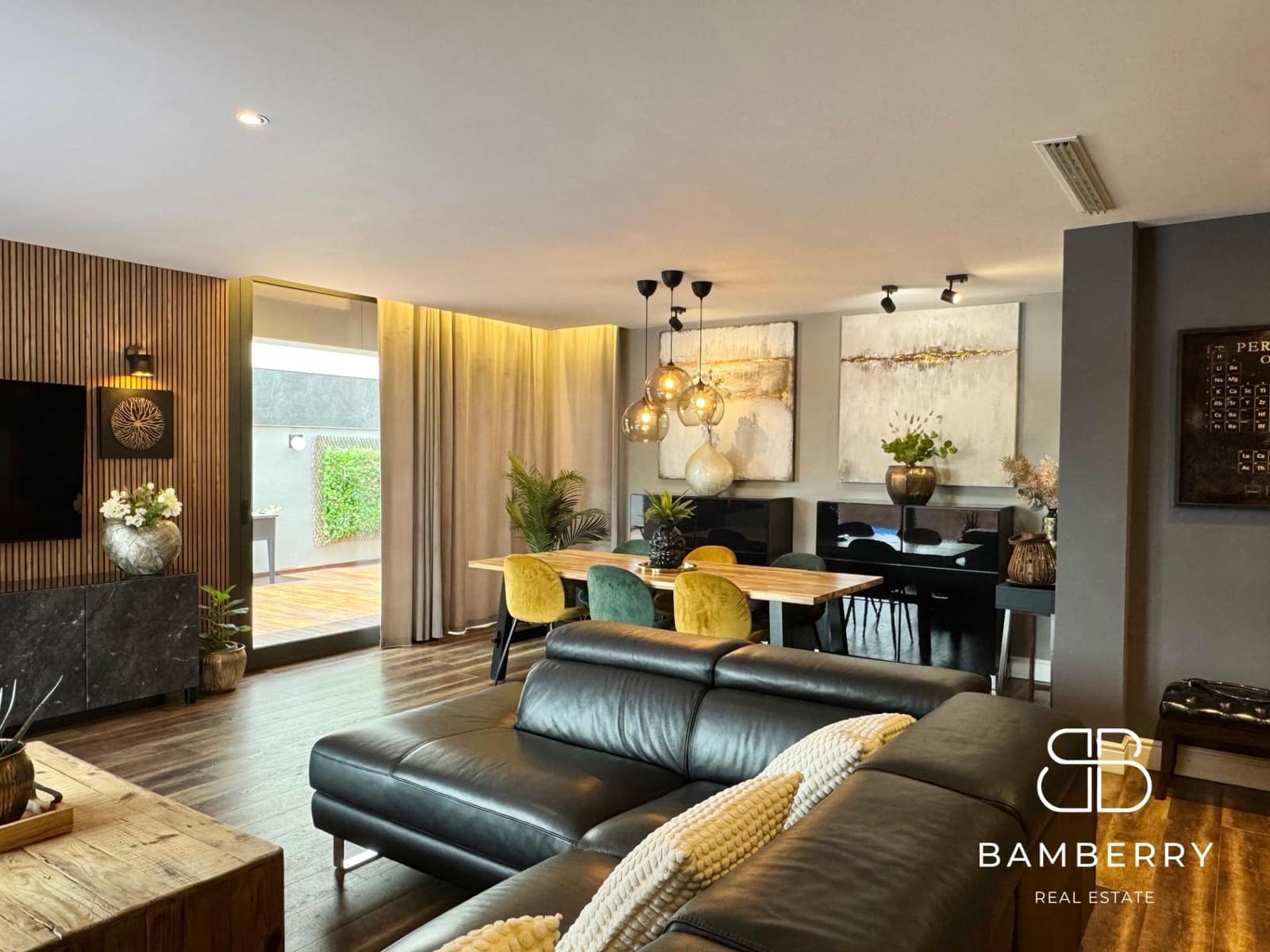 5 bedroom Villa for sale in Castelldefels with garage - € 1,890,000 (Ref: 9181523)