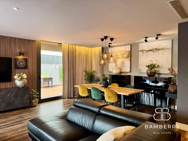 5 bedroom Villa for sale in Castelldefels with garage - € 1,890,000 (Ref: 9181523)