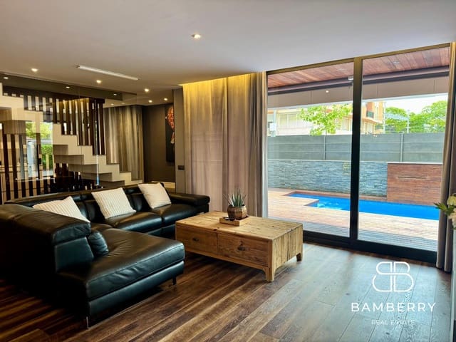 5 bedroom Villa for sale in Castelldefels with garage - € 1,890,000 (Ref: 9181523)