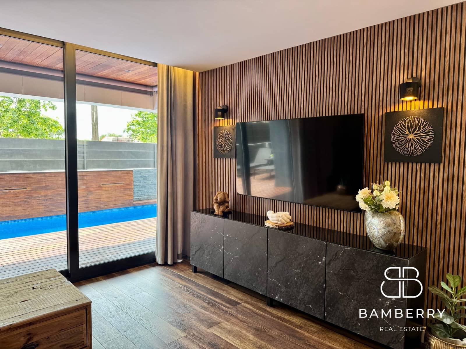 5 bedroom Villa for sale in Castelldefels with garage - € 1,890,000 (Ref: 9181523)