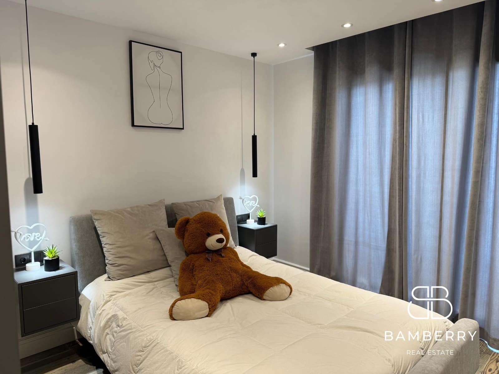 5 bedroom Villa for sale in Castelldefels with garage - € 1,890,000 (Ref: 9181523)