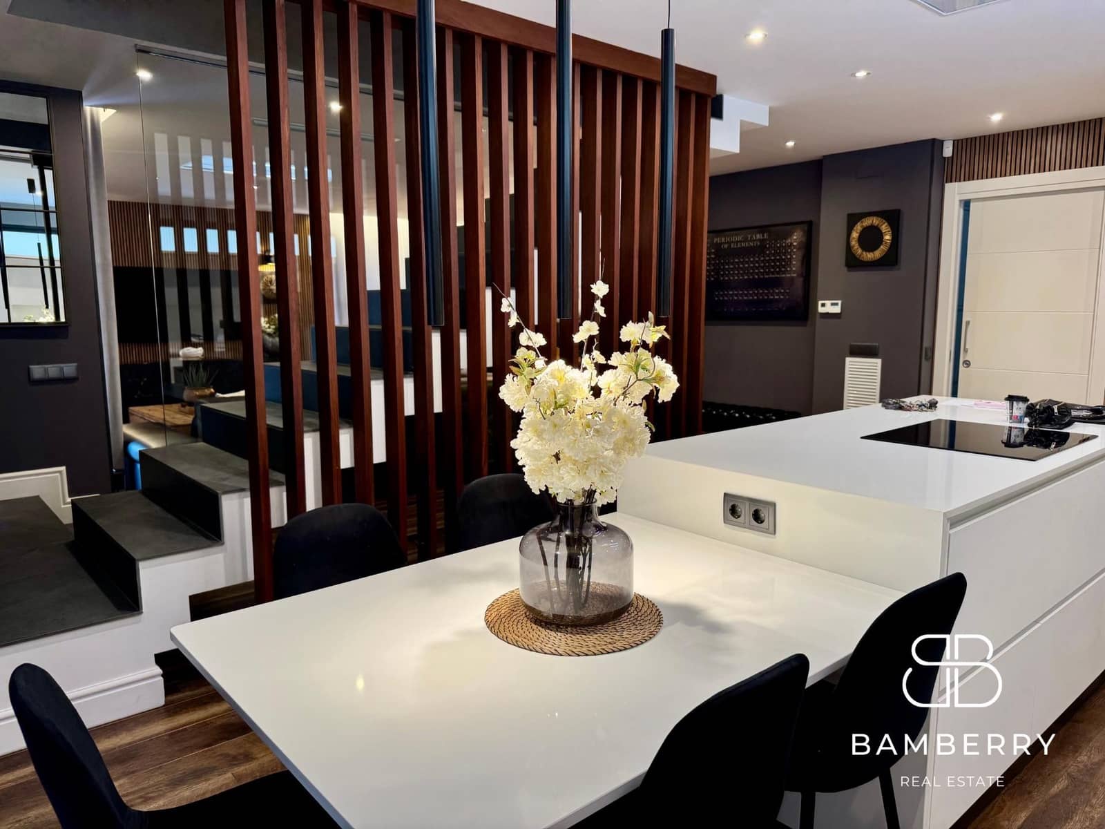 5 bedroom Villa for sale in Castelldefels with garage - € 1,890,000 (Ref: 9181523)