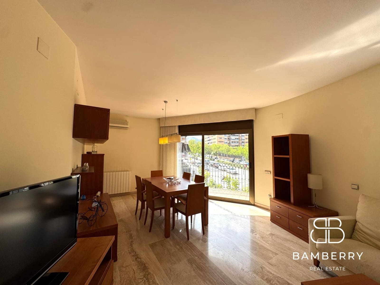 5 bedroom Apartment for sale in Gava with garage - € 589,000 (Ref: 9181524)