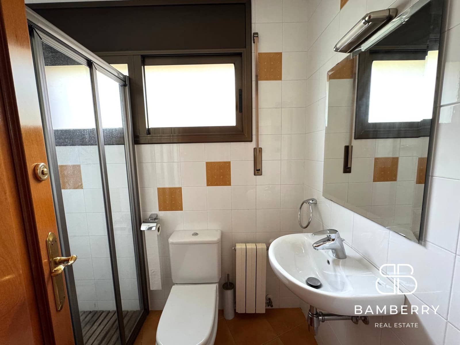 5 bedroom Apartment for sale in Gava with garage - € 589,000 (Ref: 9181524)