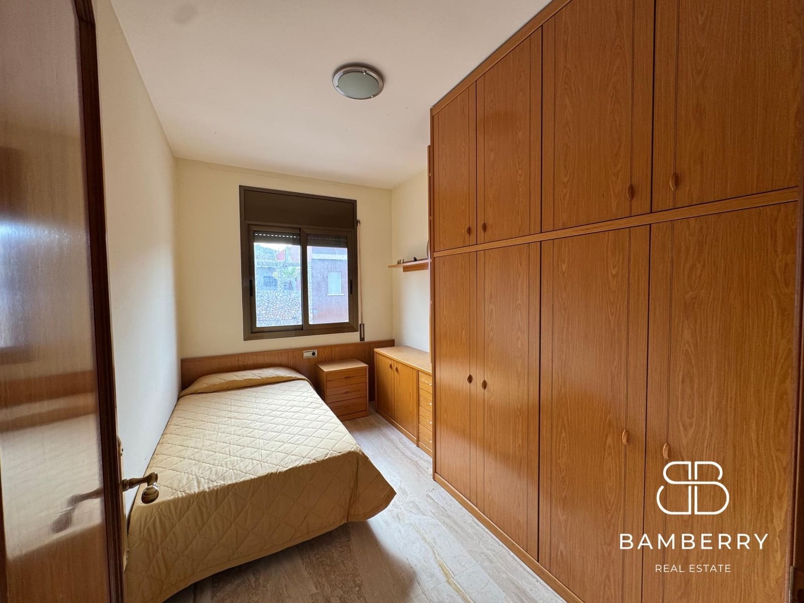 5 bedroom Apartment for sale in Gava with garage - € 589,000 (Ref: 9181524)