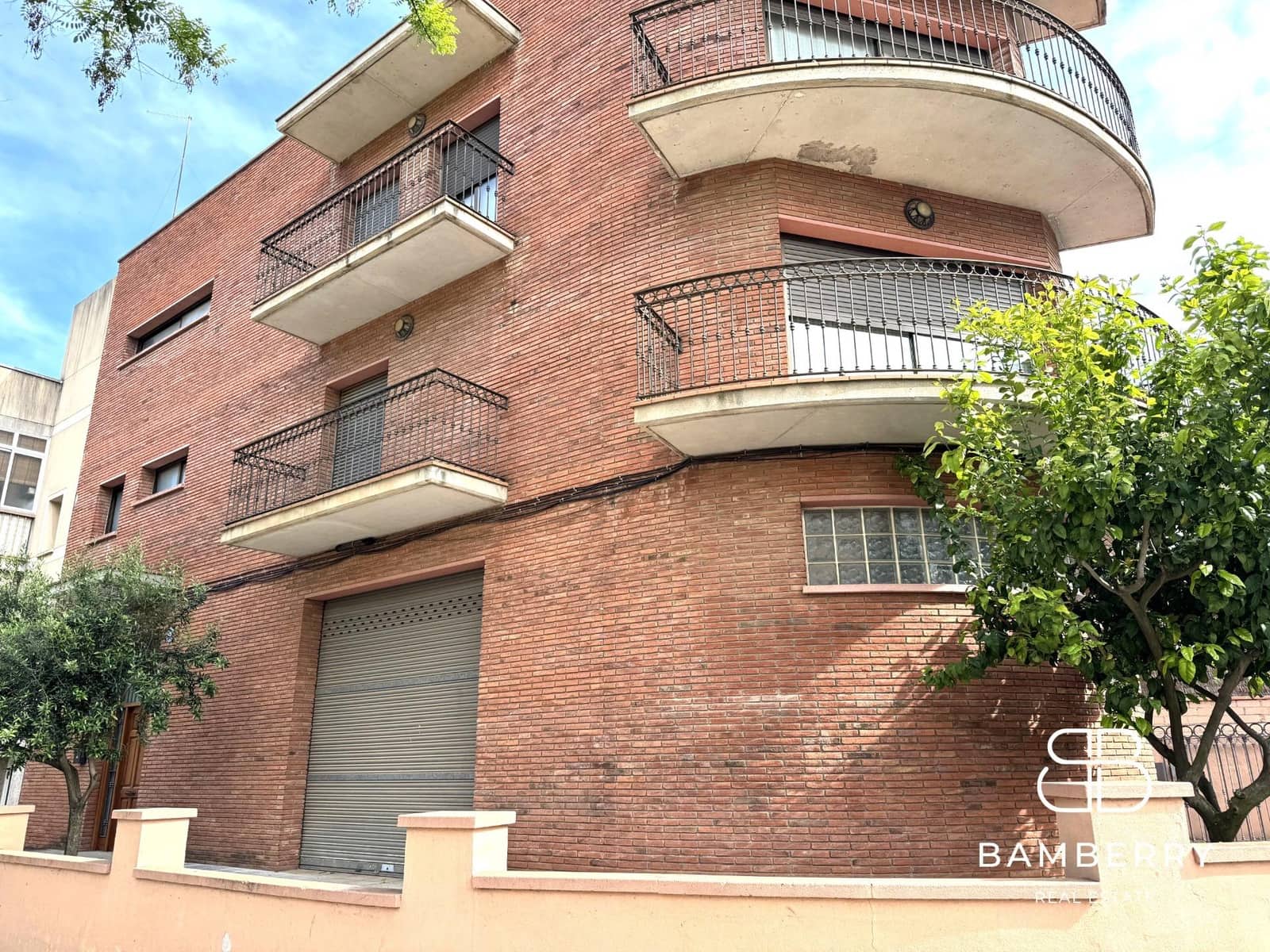 5 bedroom Apartment for sale in Gava with garage - € 589,000 (Ref: 9181524)