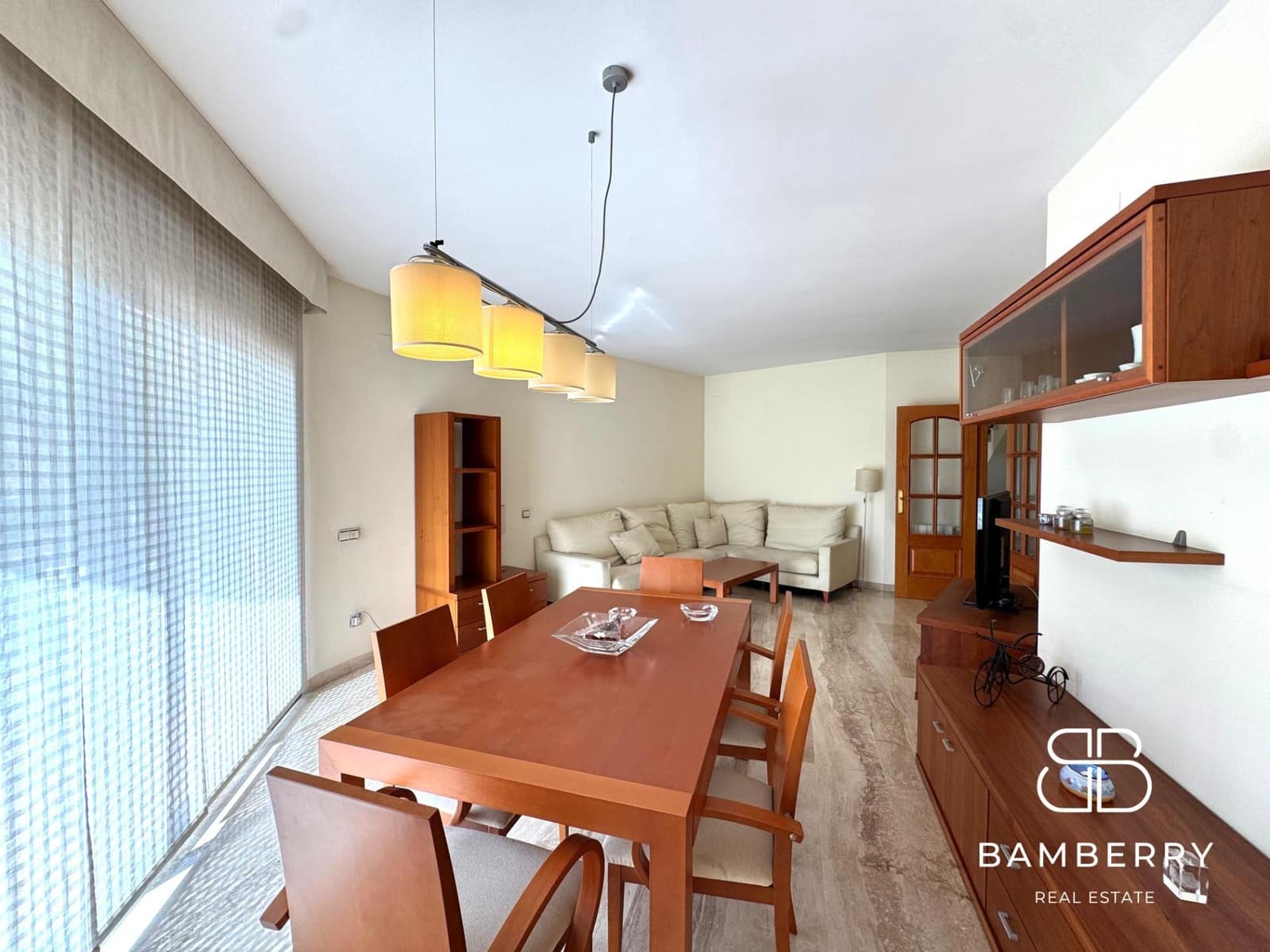 5 bedroom Apartment for sale in Gava with garage - € 589,000 (Ref: 9181524)