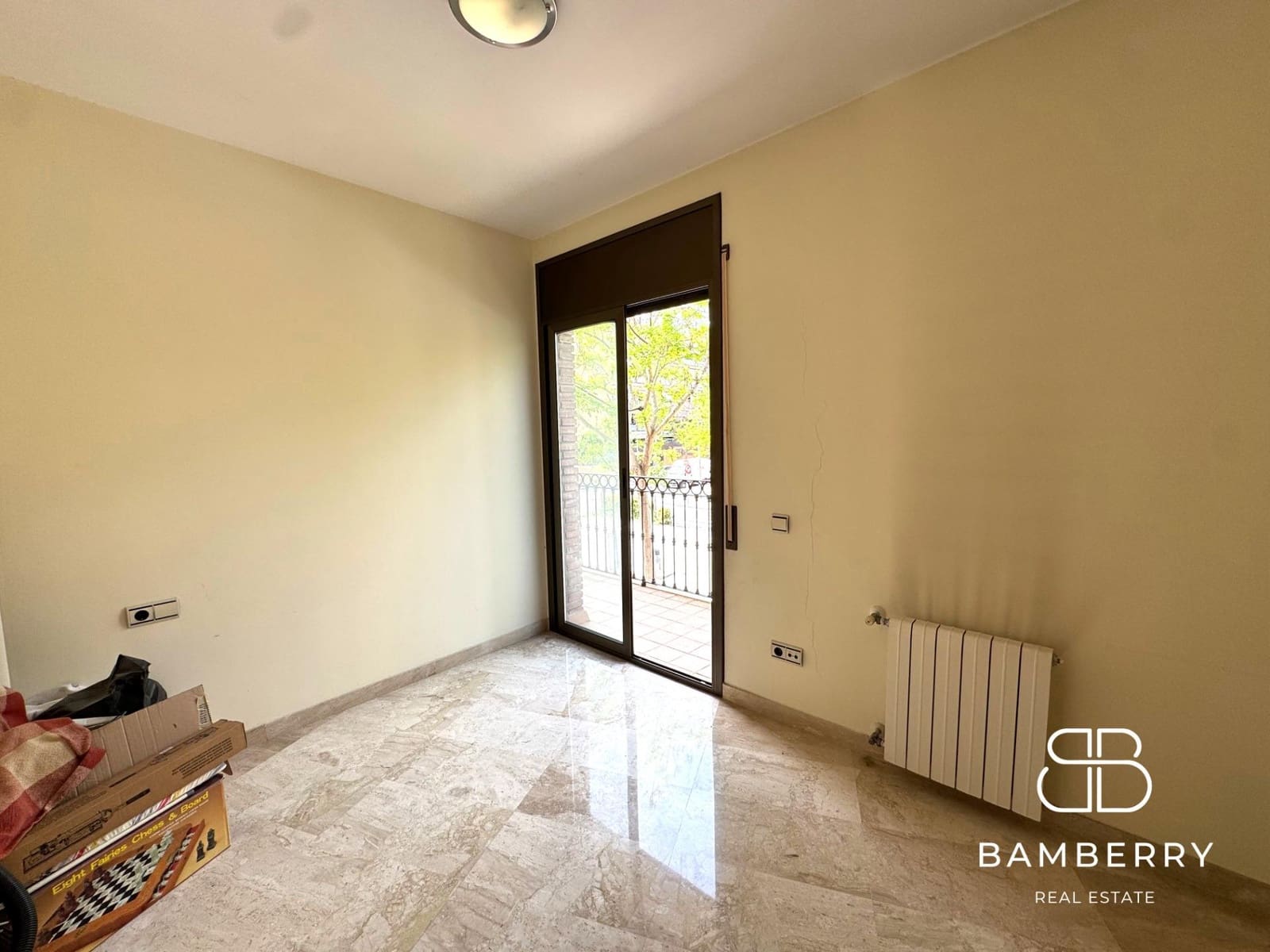 5 bedroom Apartment for sale in Gava with garage - € 589,000 (Ref: 9181524)