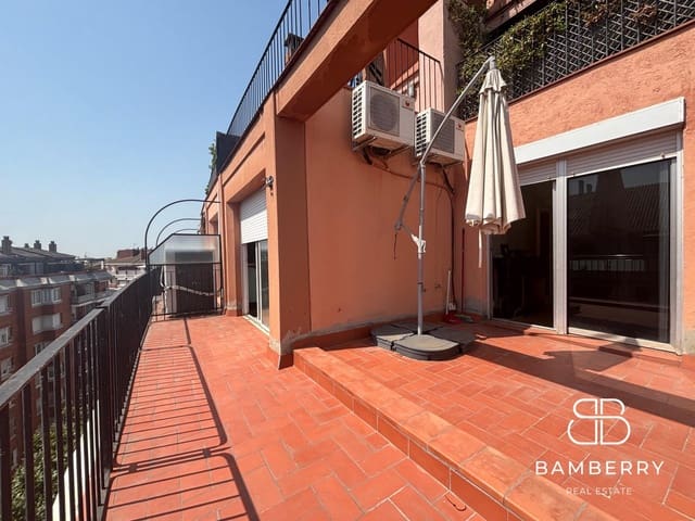 4 quarto Apartamento para arrendar em Vallcarca i Els Penitents, Barcelona cidade - 2 200 € (Ref: 9181525)