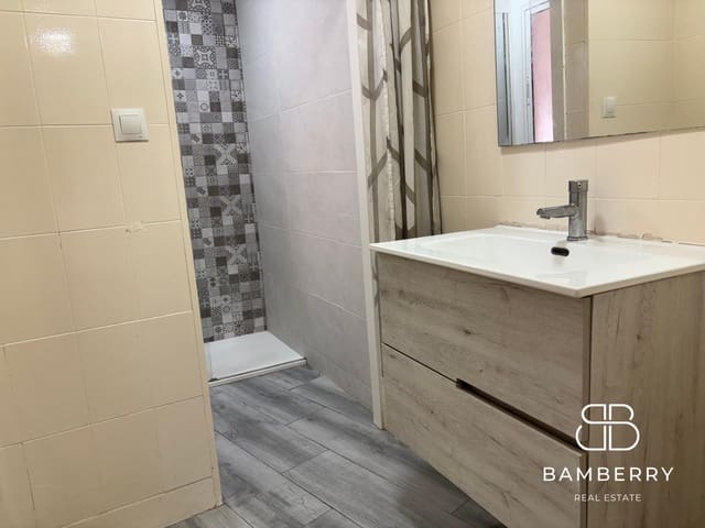 Piso de 3 habitaciones en Castelldefels en venta - 299.000 € (Ref: 9181526)