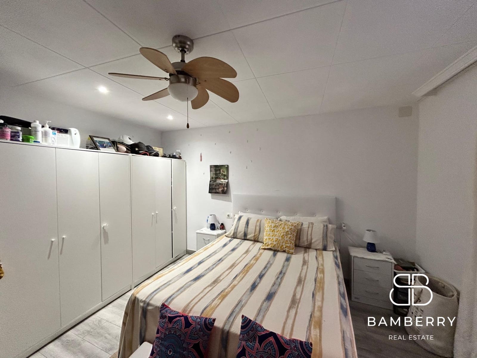 3 bedroom Flat for sale in Castelldefels - € 280,000 (Ref: 9181526)