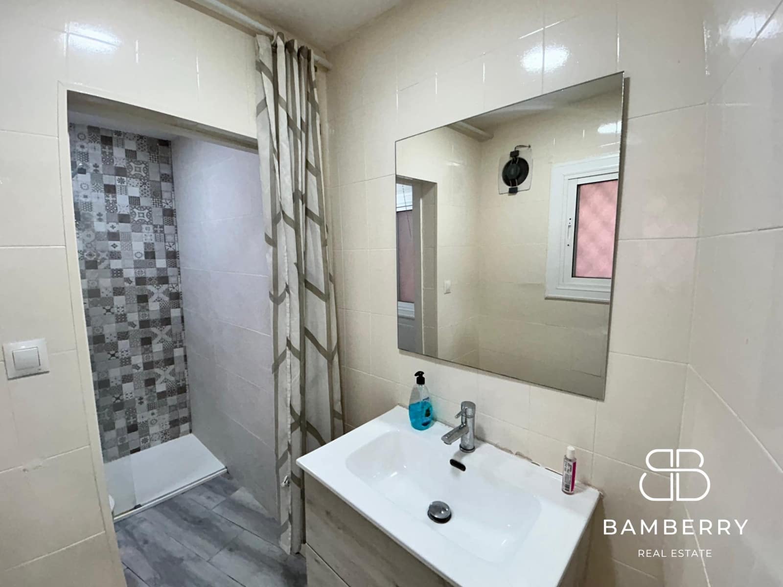 3 bedroom Flat for sale in Castelldefels - € 280,000 (Ref: 9181526)