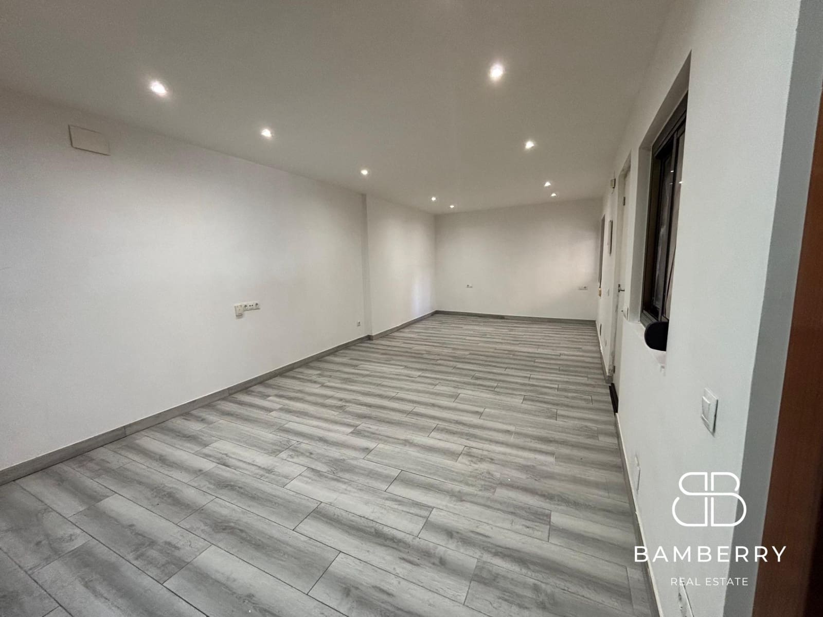 3 slaapkamer Flat te koop in Castelldefels - € 280.000 (Ref: 9181526)