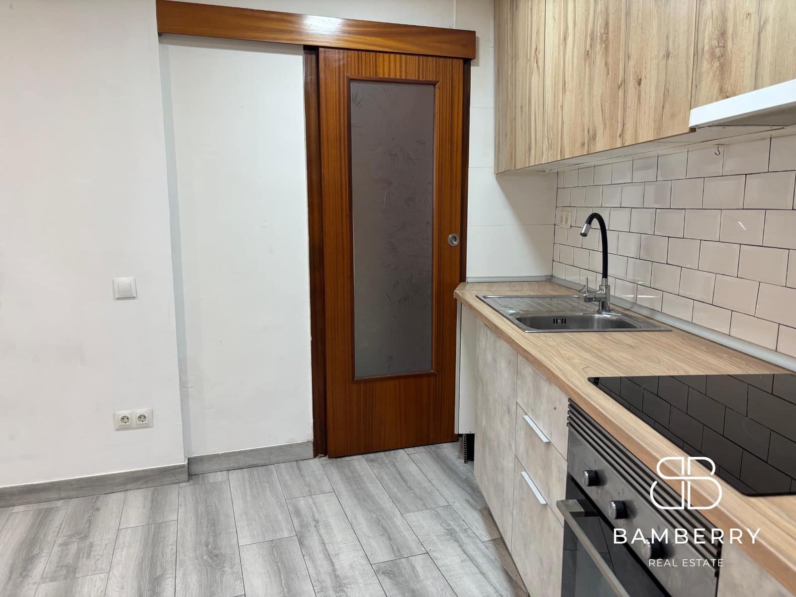 3 bedroom Flat for sale in Castelldefels - € 280,000 (Ref: 9181526)