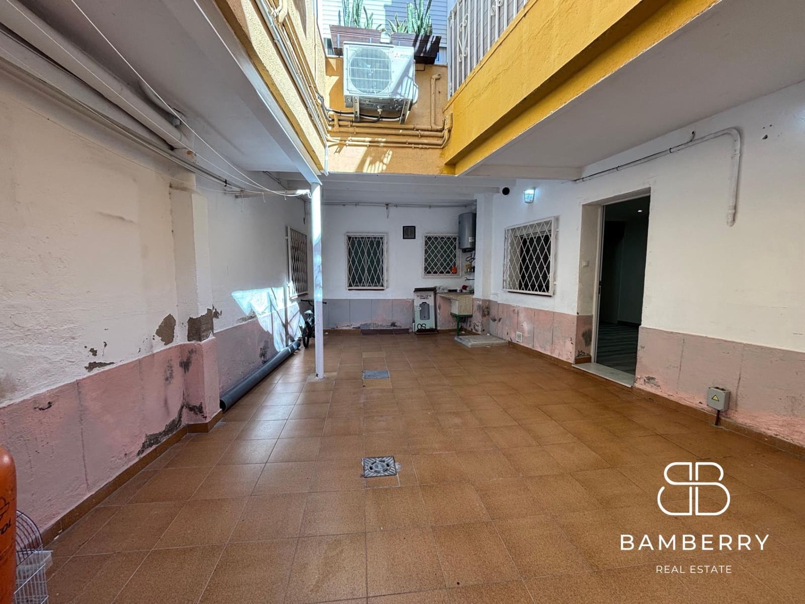 3 bedroom Flat for sale in Castelldefels - € 280,000 (Ref: 9181526)