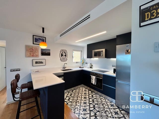 Piso de 2 habitaciones en Castelldefels en venta - 645.000 € (Ref: 9204551)