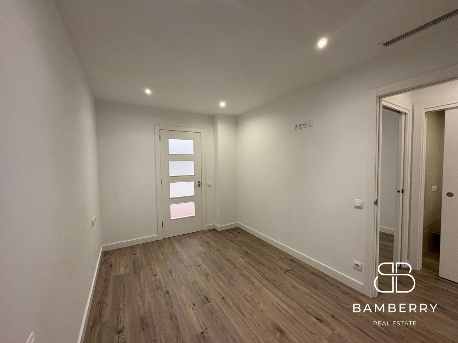 2 bedroom Flat for sale in Castelldefels - € 215,000 (Ref: 9219985)