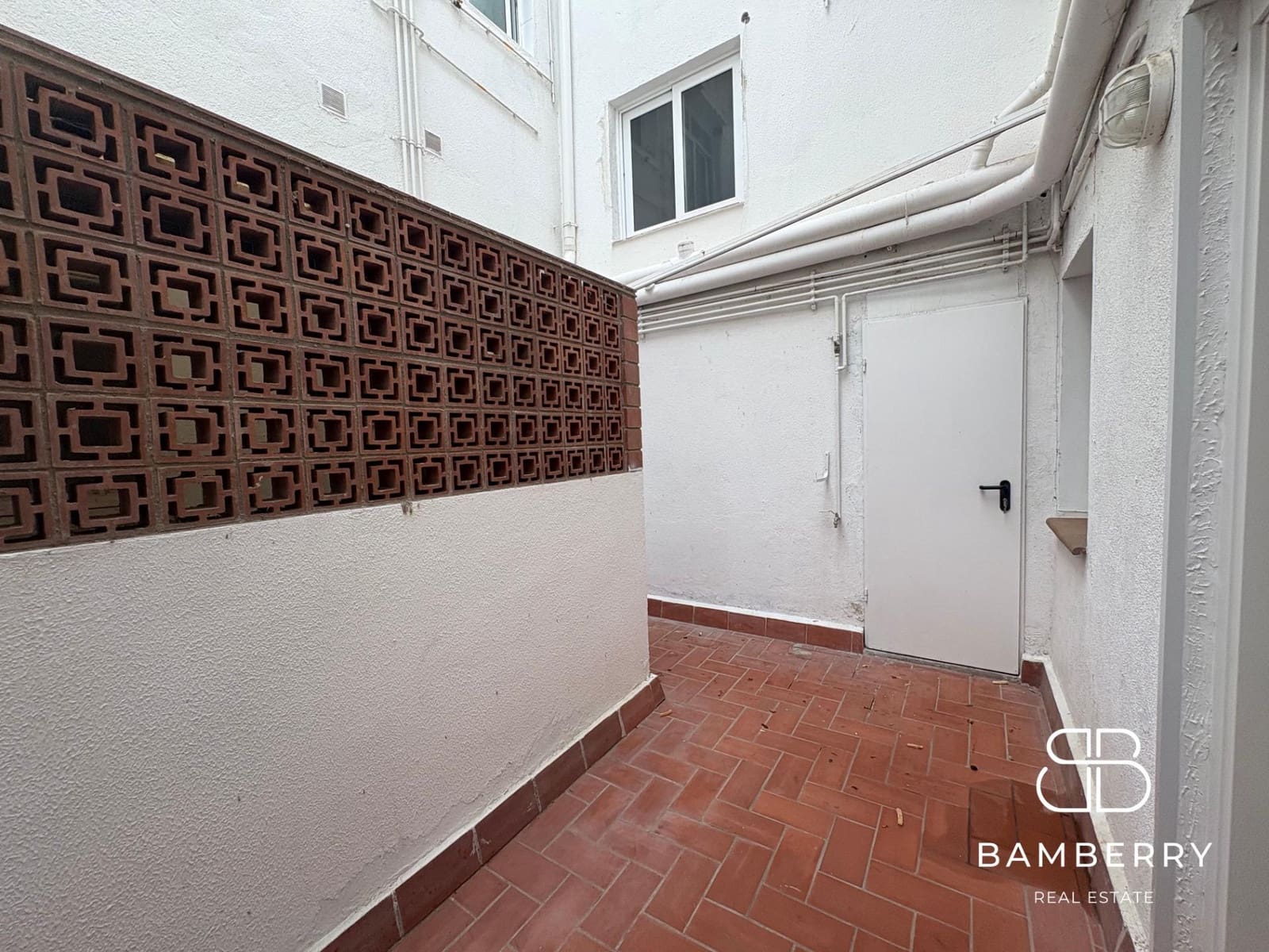 2 bedroom Flat for sale in Castelldefels - € 215,000 (Ref: 9219985)