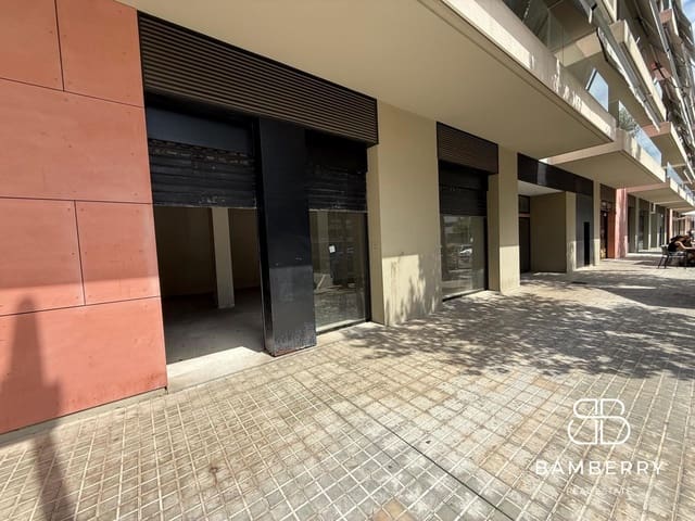 Commercial for rent in Badalona - € 1,680 (Ref: 9228560)