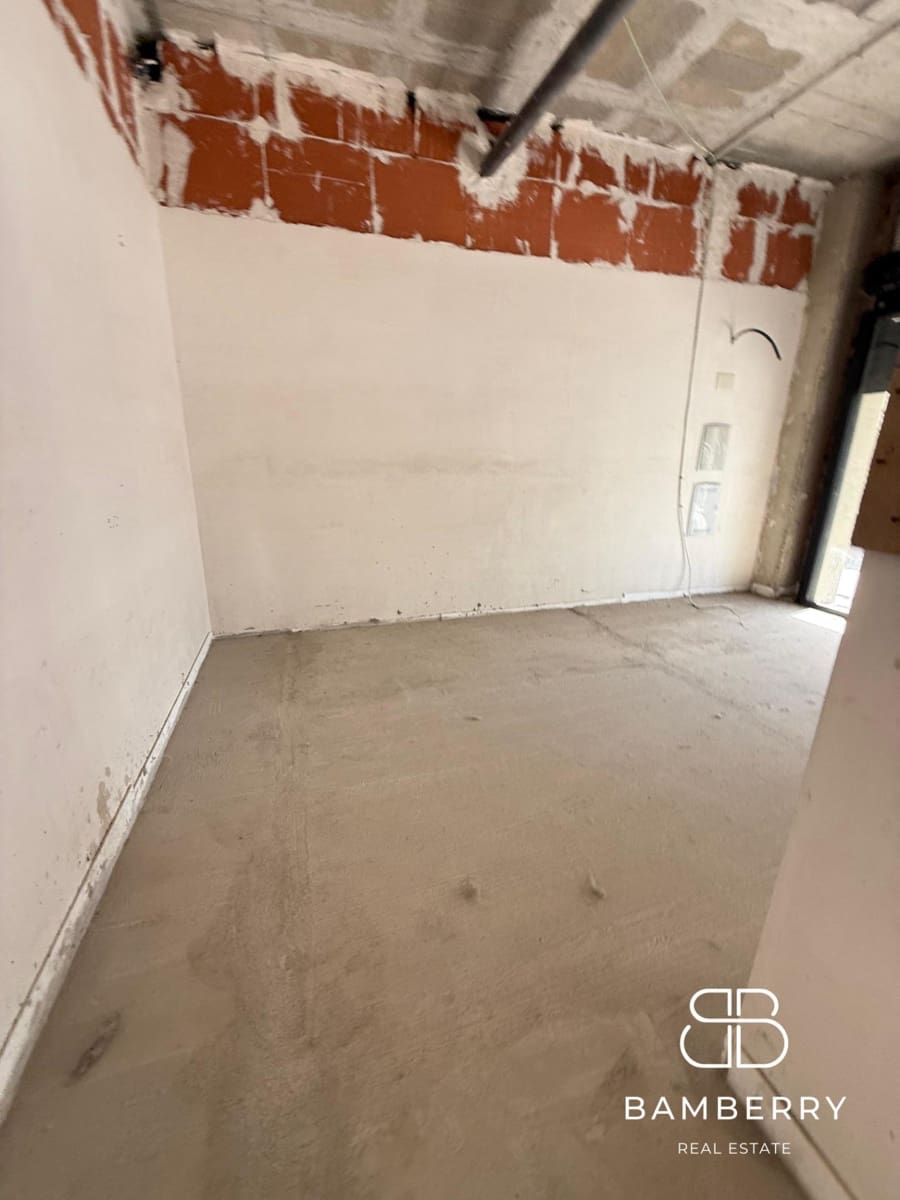 Komercyjne do wynajęcia w Badalona - 1 680 € (Ref: 9228560)