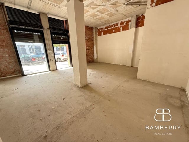 Local Commercial à louer à Badalona - 1 680 € (Ref: 9228560)