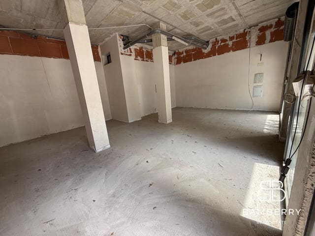 Commercieel te huur in Badalona - € 1.680 (Ref: 9228560)