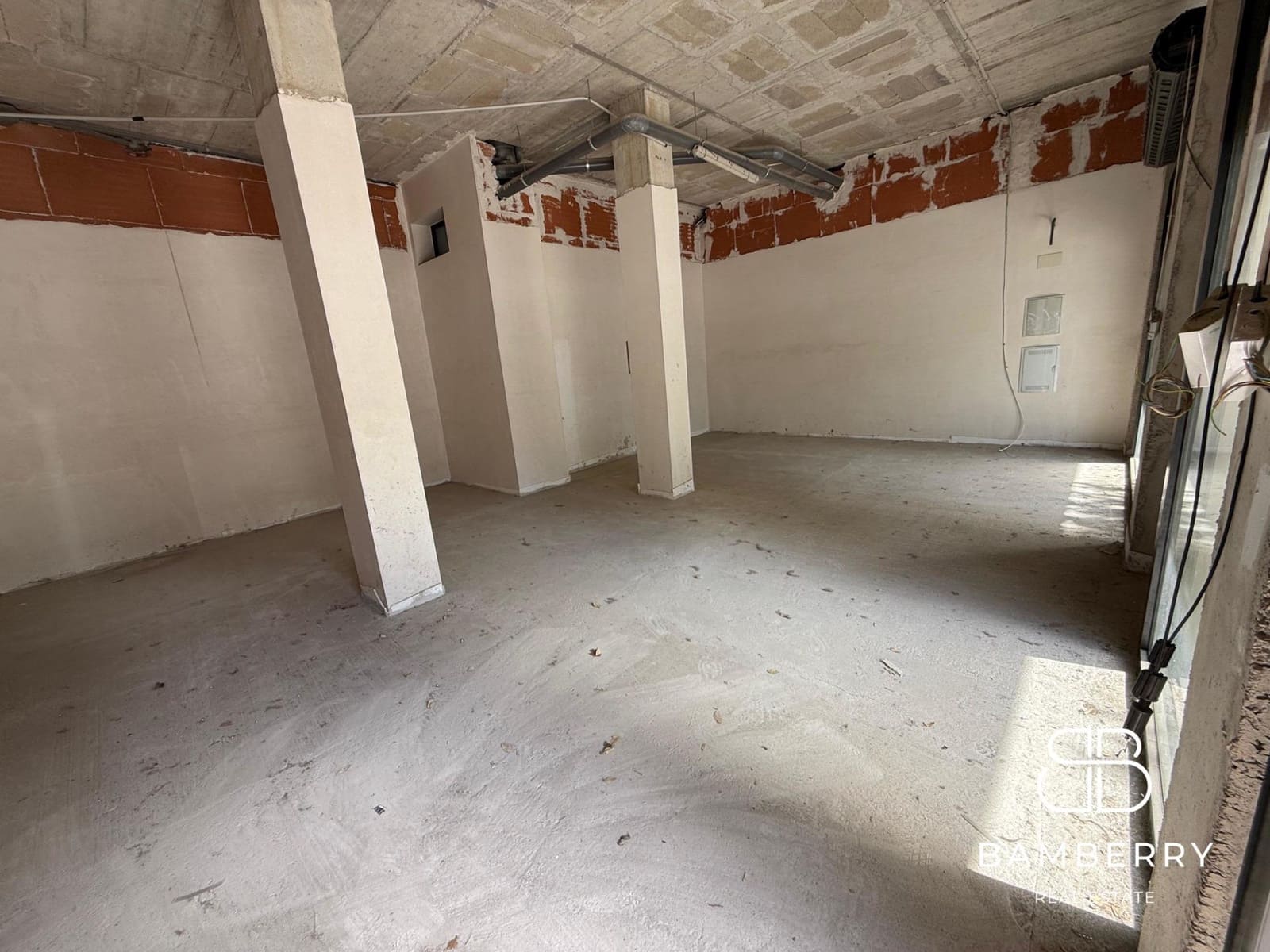 Erhverv til leje i Badalona - € 1.680 (Ref: 9228561)