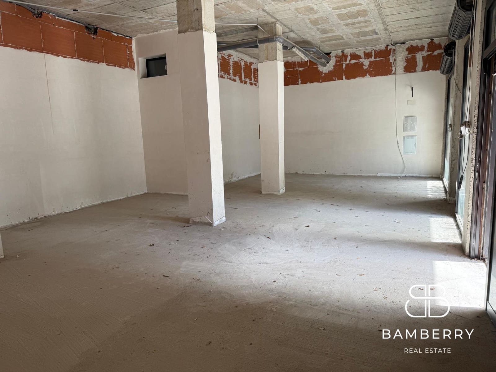 Erhverv til leje i Badalona - € 1.680 (Ref: 9228561)