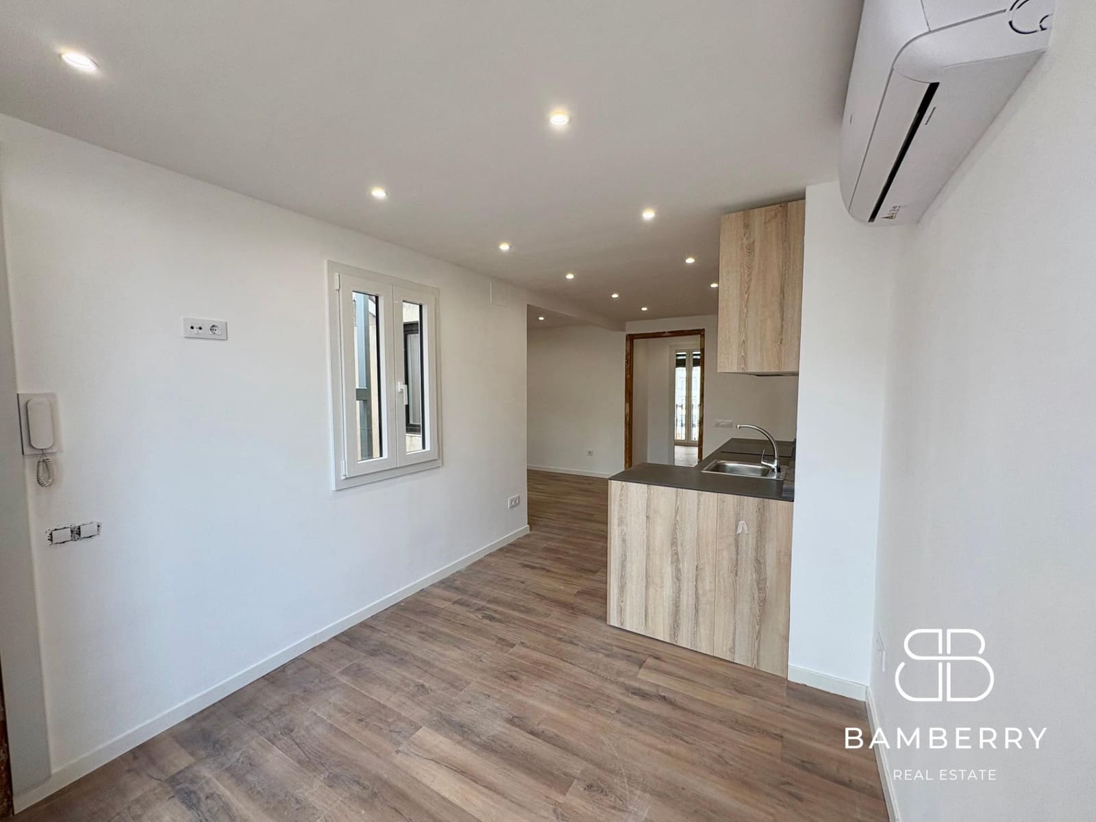 2 quarto Penthouse para venda em Barcelona cidade - 589 000 € (Ref: 9243445)