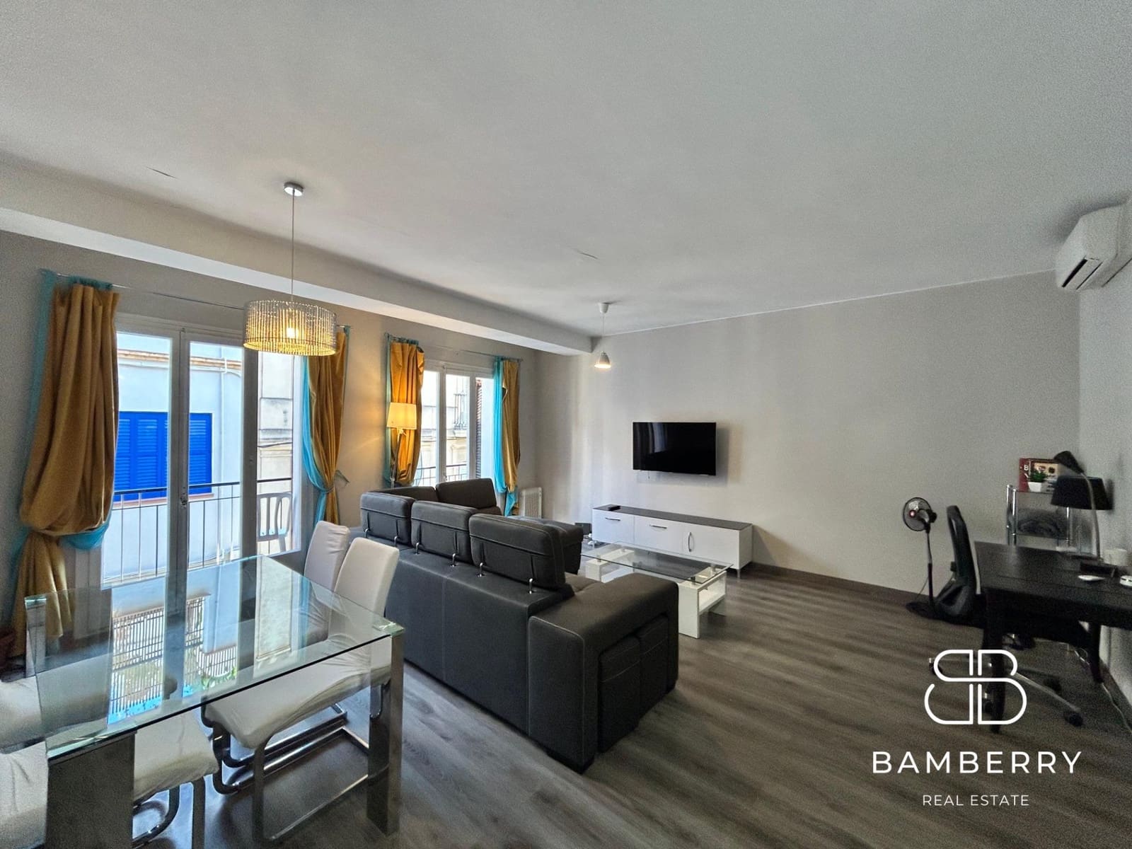 2 bedroom Flat for sale in Sitges - € 399,000 (Ref: 9255312)