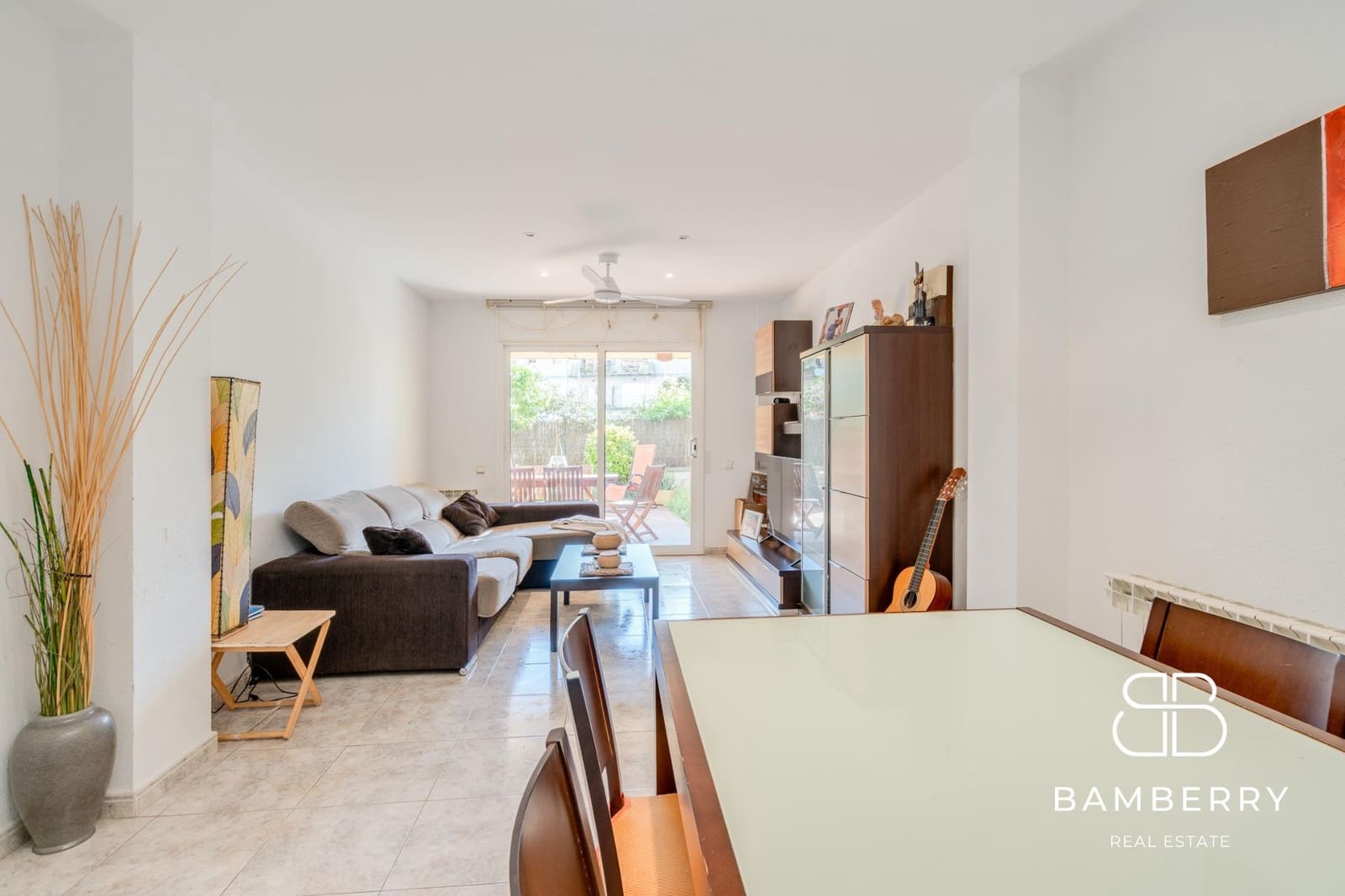 3 sypialnia Apartament na sprzedaż w Sant Pol de Mar z basenem garażem - 425 000 € (Ref: 9374137)